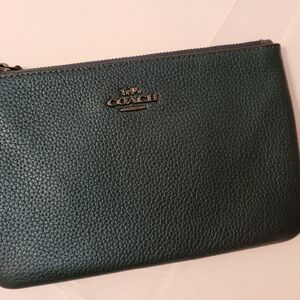 COACH NWOT Wristlet Wallet Green